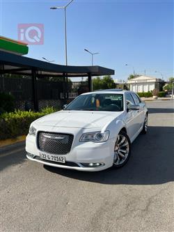 کرایسلەر 300